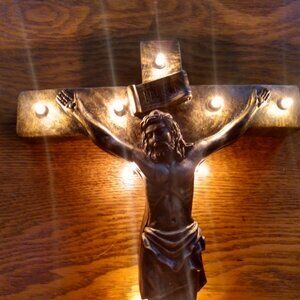 Jesus Christ Lighted Crucifix Cross Plug in Wall Hanging 11.5" x 8" Christianity